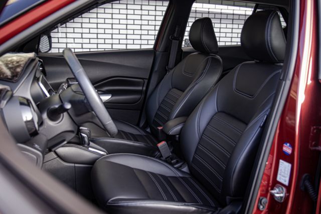 【智行旗艦版】一手原鈑件 僅跑2.7萬公里 7吋數位儀表板 空力套件 盲點偵測  第7張相片