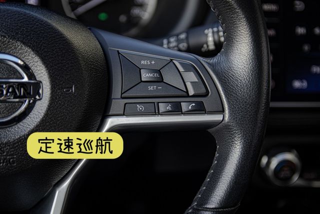 【智行旗艦版】一手原鈑件 僅跑2.7萬公里 7吋數位儀表板 空力套件 盲點偵測  第12張相片