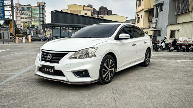 【Aero豪華版】 LED大燈 分區恆溫 安卓機 IKEY  衛星導航 電動後視鏡  第1張相片