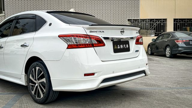 【Aero豪華版】 LED大燈 分區恆溫 安卓機 IKEY  衛星導航 電動後視鏡  第6張相片