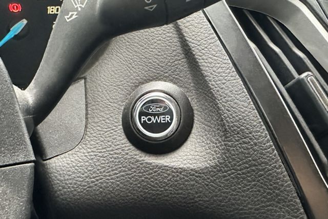 【2.0T 柴油頂級運動型】天窗 分區溫控 IKEY 中控螢幕 定速巡航  第8張相片