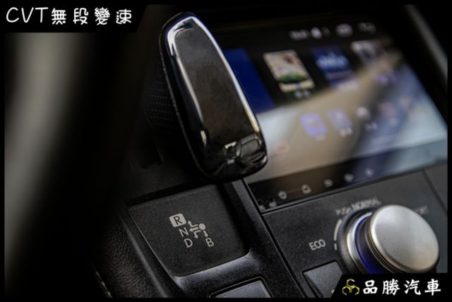 【1.8L 豪華版】分區溫控 電動椅 IKEY 中控螢幕 衛星導航 定速 前車雷達  第16張相片