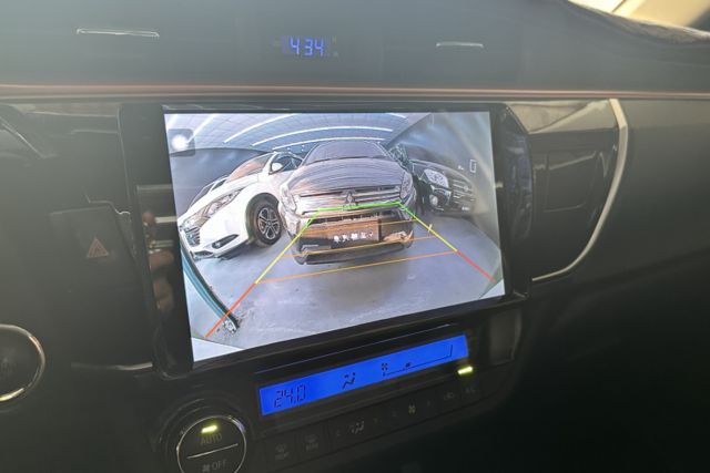 【X版尊爵】原鈑件 摸門 方向盤快控鍵 安卓機 衛星導航 IKEY 定速  第9張相片