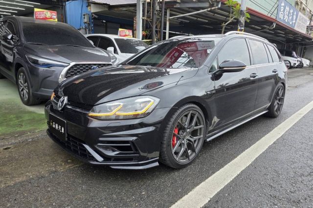 【1.4T R-Line】原鈑件 全景天窗 換檔撥片 分區溫控 中控螢幕 IKEY 定速  第3張相片