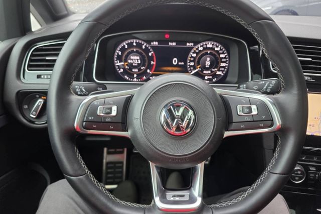 【1.4T R-Line】原鈑件 全景天窗 換檔撥片 分區溫控 中控螢幕 IKEY 定速  第10張相片