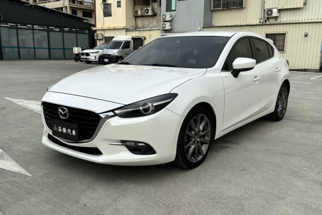 【2.0旗艦型】原鈑件 換檔撥片 分區溫控 電動椅 BOSE音響 導航 IKEY 定速  第1張相片