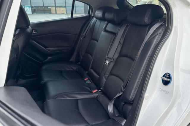 【2.0旗艦型】原鈑件 換檔撥片 分區溫控 電動椅 BOSE音響 導航 IKEY 定速  第7張相片