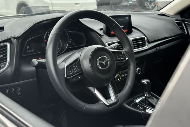 【2.0旗艦型】原鈑件 換檔撥片 分區溫控 電動椅 BOSE音響 導航 IKEY 定速  第10張相片