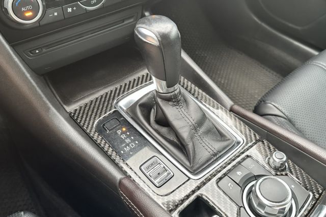 【2.0旗艦型】原鈑件 換檔撥片 分區溫控 電動椅 BOSE音響 導航 IKEY 定速  第16張相片