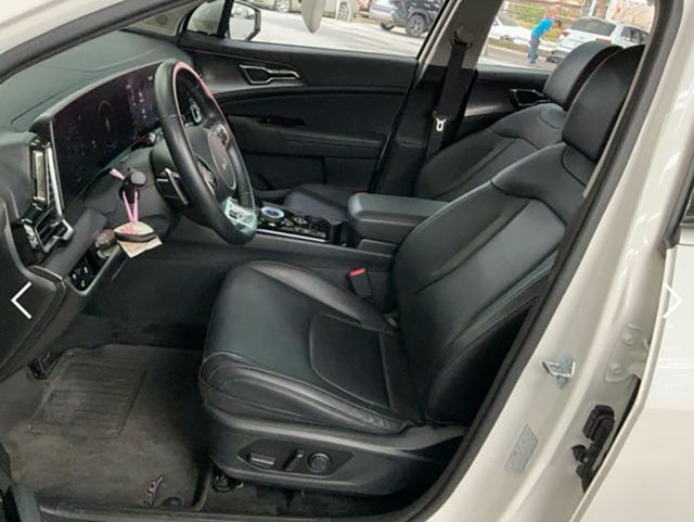 【APEX版】12.3吋全景曲面螢幕 HK音響 電子旋鈕排檔 感應式電動尾門  第3張相片