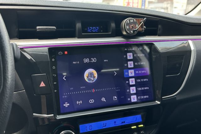 【經典版】前後霧燈 LED尾燈 恆溫空調 安卓機 定速巡航  第10張相片