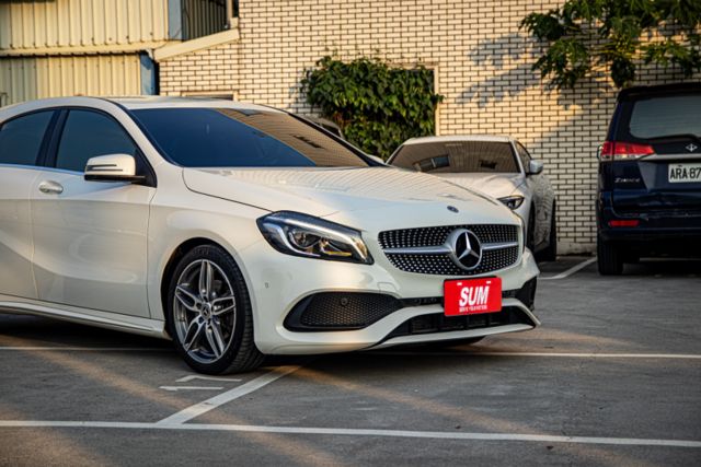 【AMG LINE】2017/12月出廠 換檔撥片 恆溫 電動椅 IKEY 定速 自動停車  第3張相片