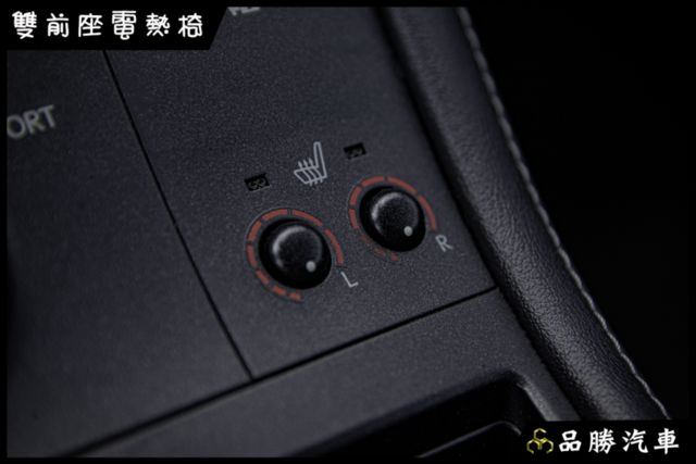 【1.8L 豪華版】分區溫控 電動椅 IKEY 中控螢幕 衛星導航 定速 前車雷達  第18張相片