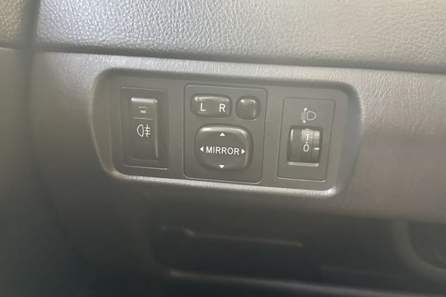 【E】1.5L 前霧燈 後霧燈 CD音響主機 電動折疊後視鏡 兒童安全鎖  第12張相片