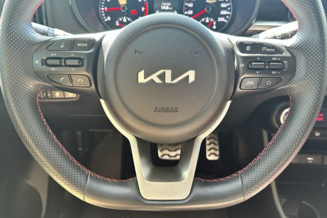 【1.2L GT-LINE】原鈑件 空力套件 天窗 恆溫 IKEY 定速 Apple carplay  第8張相片