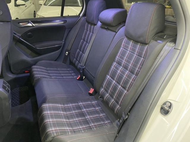 VOLKSWAGEN福斯 GOLF GTI  第8張相片