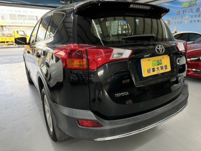 TOYOTA豐田 RAV4  第2張相片