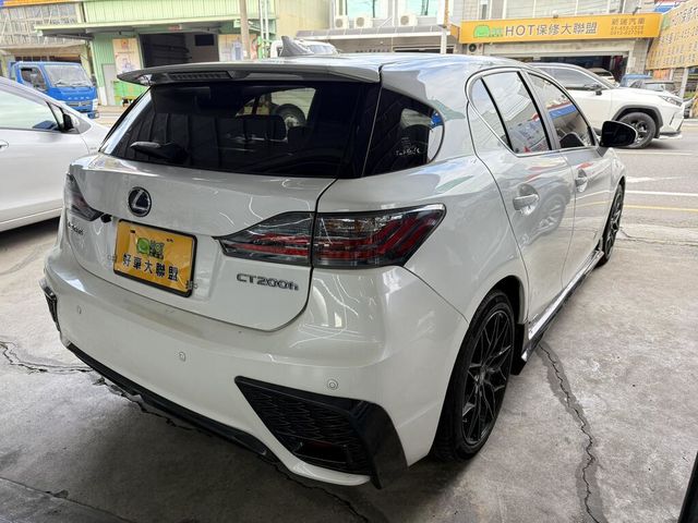 LEXUS凌志 CT200H  第4張相片