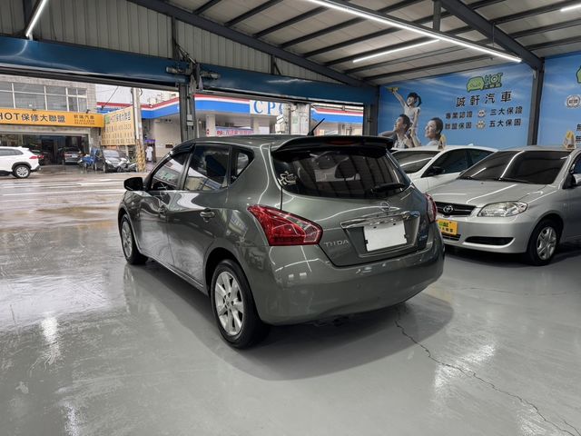 NISSAN日產 TIIDA  第7張相片