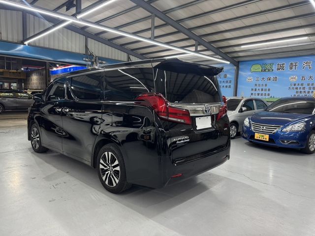TOYOTA豐田 ALPHARD  第3張相片