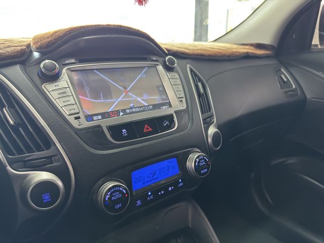 HYUNDAI現代 IX35  第10張相片