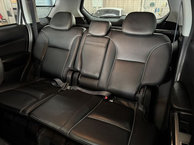 MITSUBISHI三菱 OUTLANDER  第8張相片
