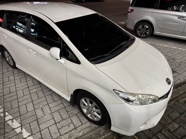 TOYOTA豐田 WISH  第4張相片