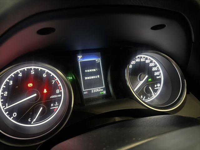 TOYOTA豐田 CAMRY  第7張相片