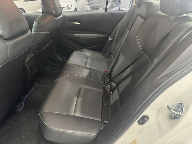 TOYOTA豐田 COROLLA ALTIS HYBRID  第2張相片
