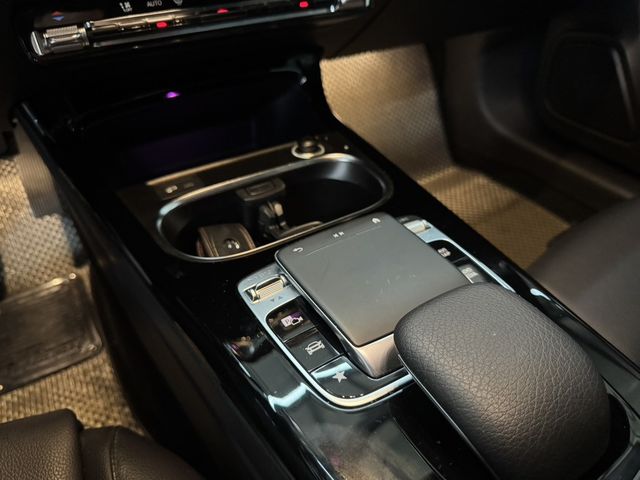 M-BENZ賓士 A200  第8張相片