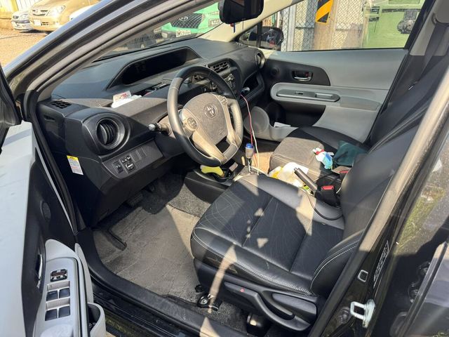 TOYOTA豐田 PRIUS C  第7張相片