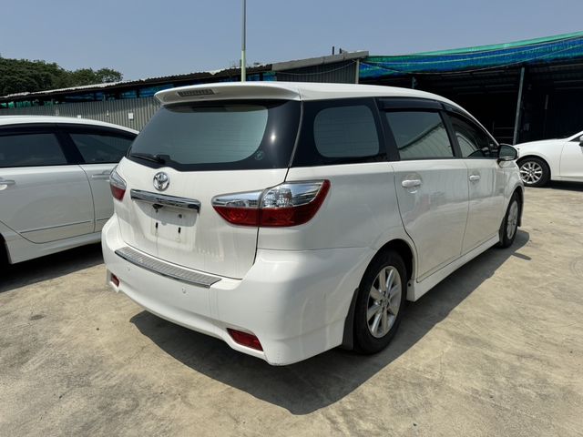 TOYOTA豐田 WISH  第4張相片