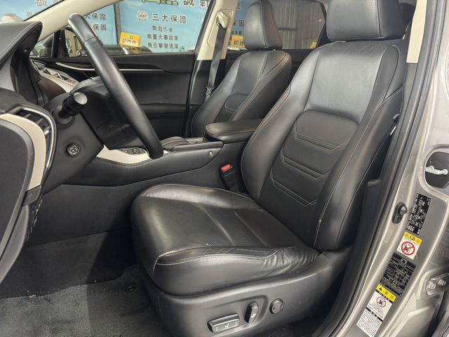 LEXUS凌志 NX300H  第6張相片