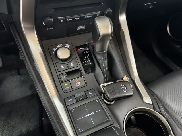 LEXUS凌志 NX300H  第8張相片
