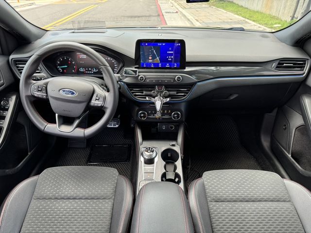 FORD福特 FOCUS  第8張相片