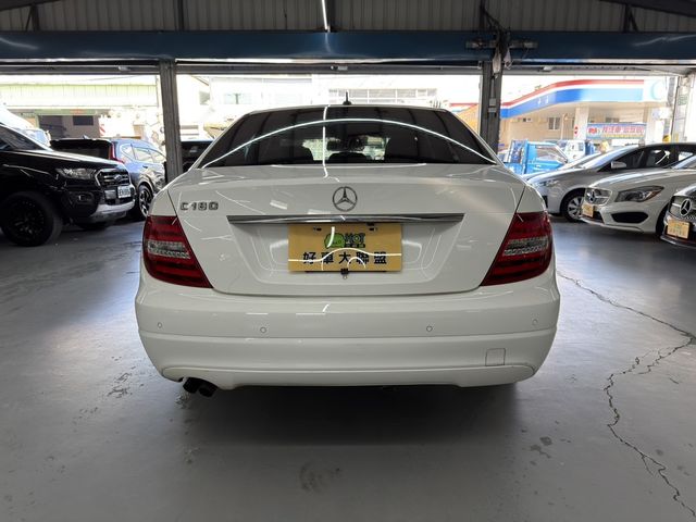 M-BENZ賓士 C180  第5張相片