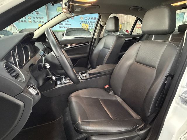 M-BENZ賓士 C180  第7張相片