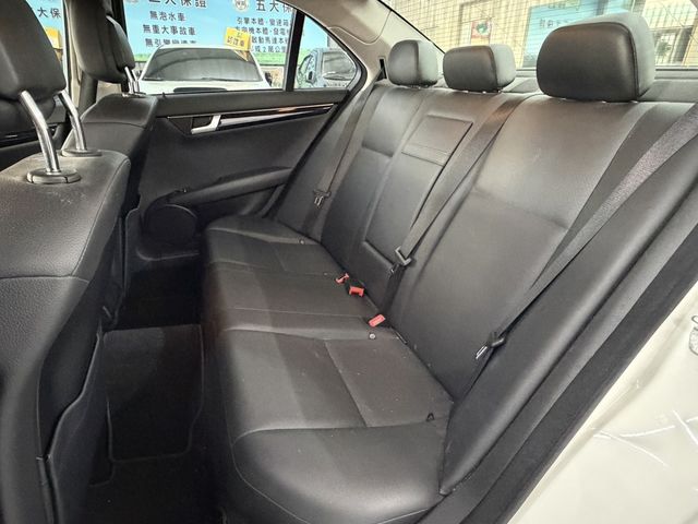 M-BENZ賓士 C180  第8張相片