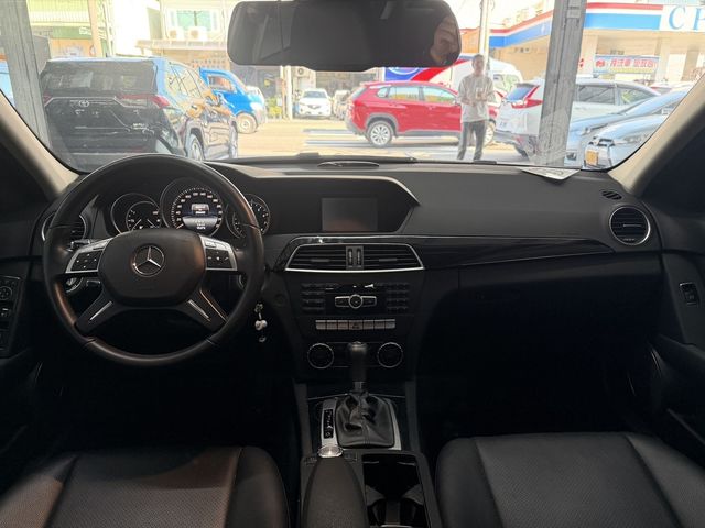 M-BENZ賓士 C180  第9張相片