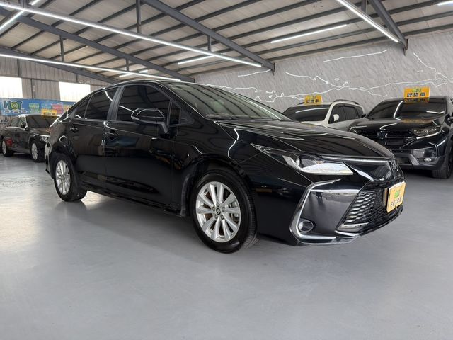 TOYOTA豐田 ALTIS  第1張相片