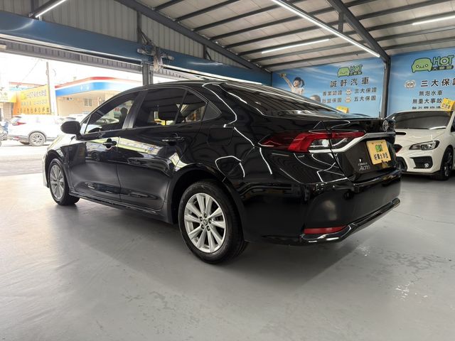 TOYOTA豐田 ALTIS  第4張相片