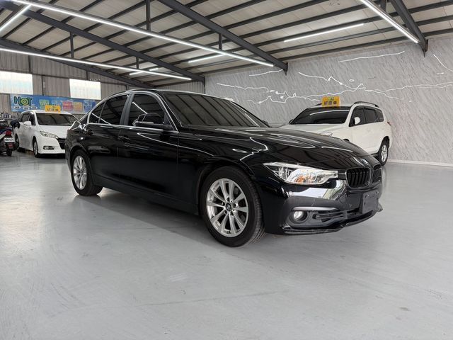 BMW寶馬 320I SEDAN ZA  第1張相片