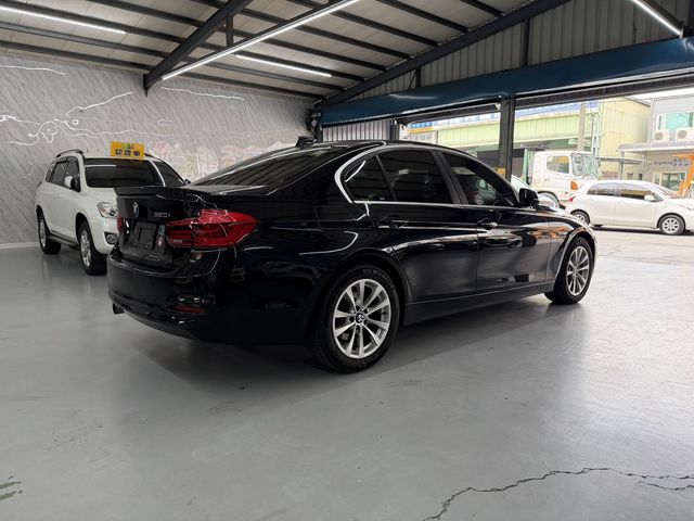 BMW寶馬 320I SEDAN ZA  第6張相片