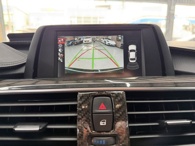 BMW寶馬 320I SEDAN ZA  第11張相片