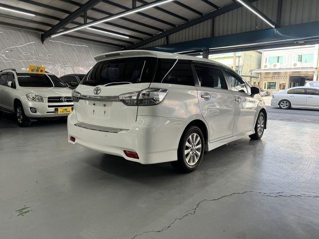 TOYOTA豐田 WISH  第4張相片