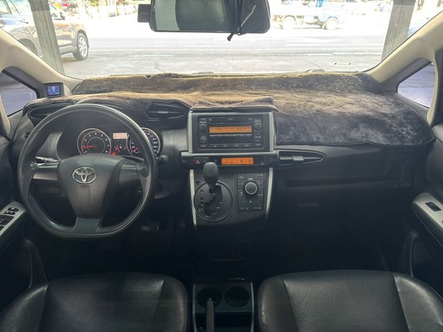 TOYOTA豐田 WISH  第7張相片