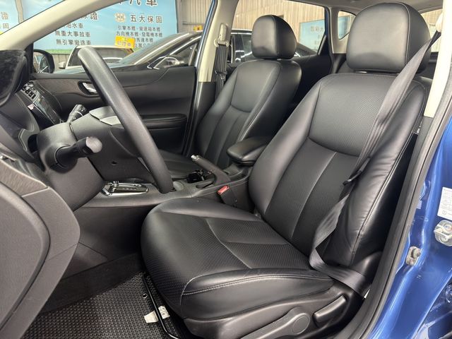 NISSAN日產 TIIDA  第7張相片