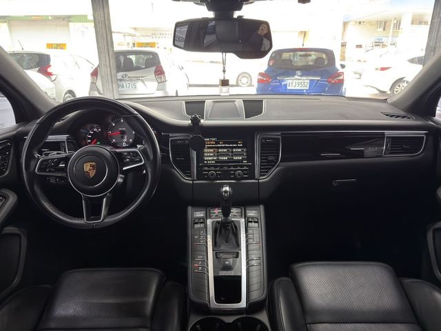 PORSCHE保時捷 MACAN S  第9張相片