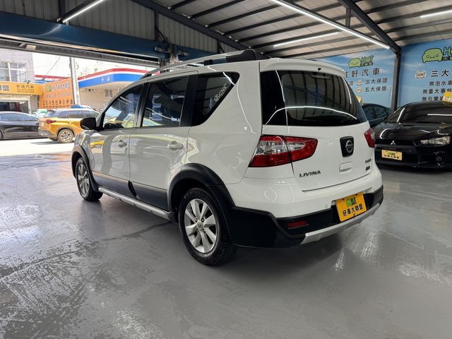 NISSAN日產 LIVINA  第4張相片