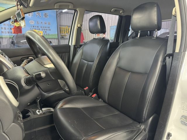 NISSAN日產 LIVINA  第5張相片